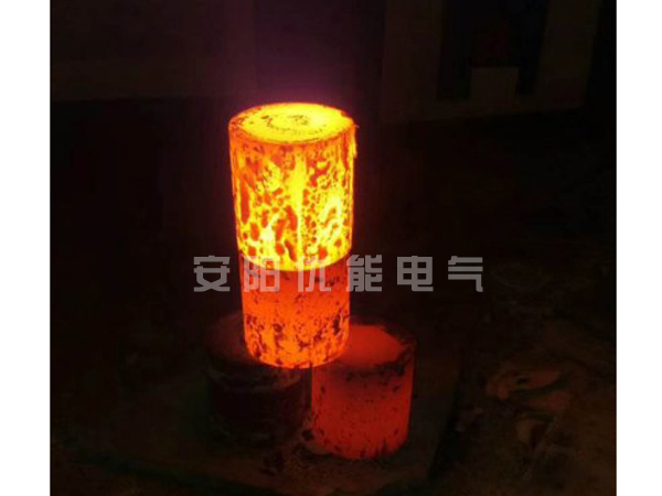 電弧爐的結(jié)構(gòu)和應用特點是什么？